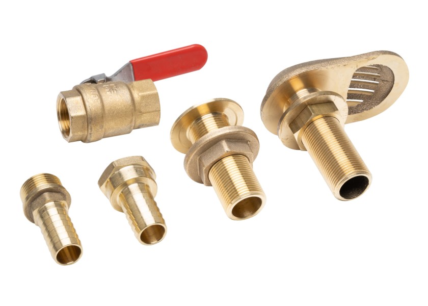 Купить WEBASTO BlueCool S20 / Кондиционер мощностью 20 000 БТЕ / с соединительным материалом и насосом для забортной воды 7ft.ru в интернет магазине Семь Футов