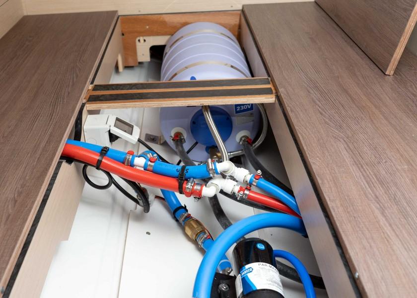 Купить QUICK B3 Water Heater / stainless steel / 15-80 litre 42198-bvs 7ft.ru в интернет магазине Семь Футов