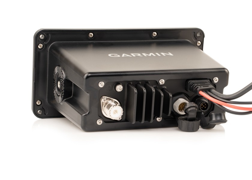 Купить GARMIN 010-02098-01 УКВ-радиостанция 215i / с приемником AIS 93742-bvs 7ft.ru в интернет магазине Семь Футов