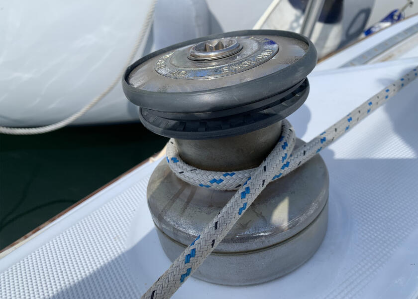Купить Стопор троса Barton Marine Winchers Small 21641 8-10 мм 64-70 мм для шкотовой лебедки из резины 7ft.ru в интернет магазине Семь Футов