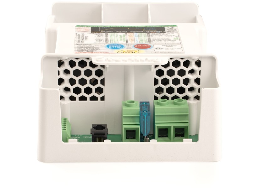 Купить Зарядное устройство Sterling Power Pro Batt Ultra BB122470 70А 12-24В 190x160x95мм 7ft.ru в интернет магазине Семь Футов