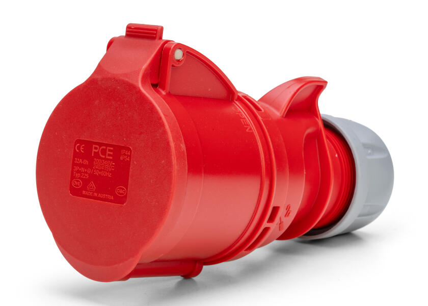 Купить CEE Coupling / 32 A / 400 / 5-pin / female 76570-bvs 7ft.ru в интернет магазине Семь Футов