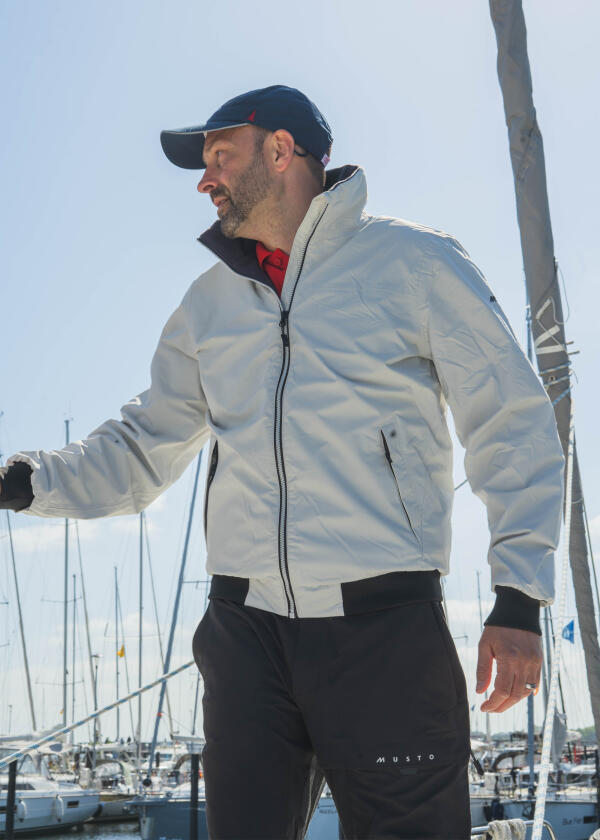 Купить MUSTO 82282_813-M SNUG BLOUSON 2.0 Функциональная куртка Мужской / платиновый / Размер одежды: М 7ft.ru в интернет магазине Семь Футов