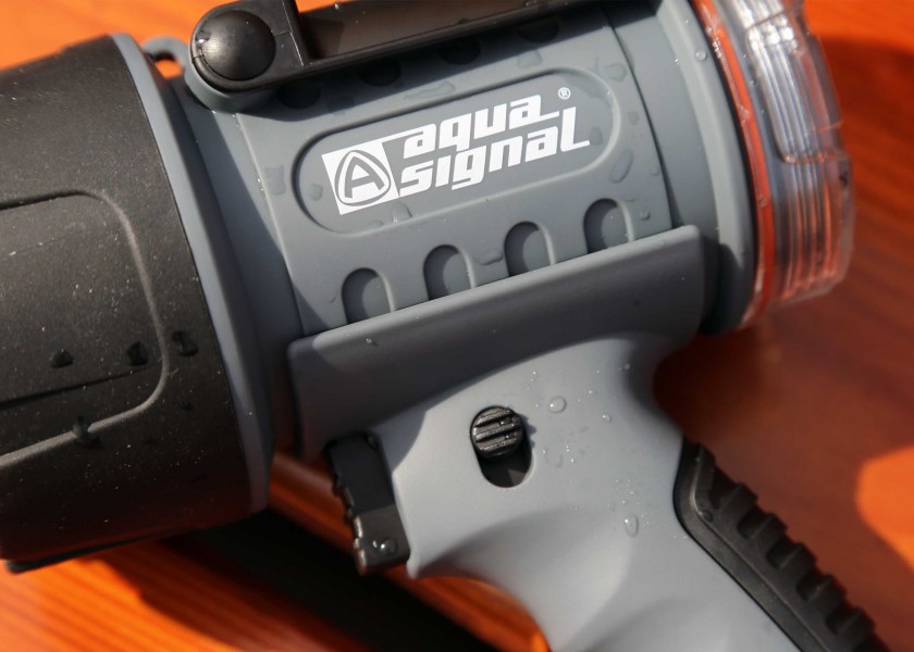 Купить AQUA SIGNAL CARY Handheld LED Spotlight 22713-bvs 7ft.ru в интернет магазине Семь Футов