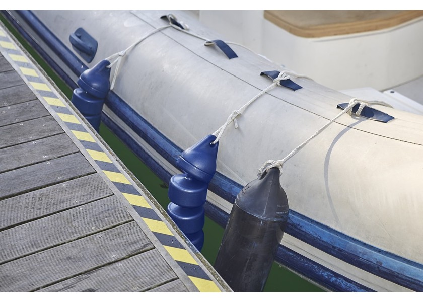 Купить PLASTIMO Articulated Fender for RIBs / Dinghies / white 29614-bvs 7ft.ru в интернет магазине Семь Футов