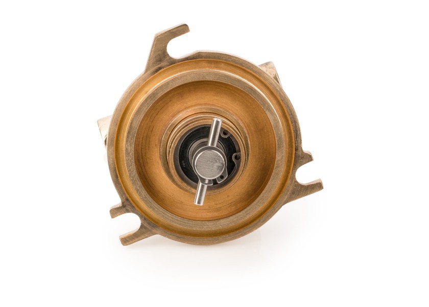 Купить Seawater Pump / Impeller Pump for Volvo Penta 2001 / 2002 / 2003 57137-bvs 7ft.ru в интернет магазине Семь Футов