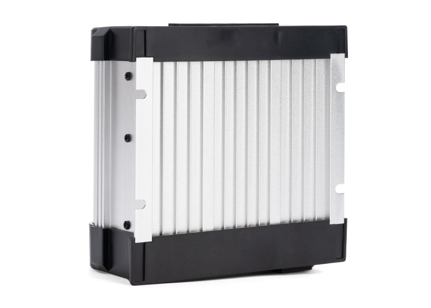 Купить Зарядное устройство / 12 В / 20 А / 2 зарядных выхода 31261-bvs 7ft.ru в интернет магазине Семь Футов