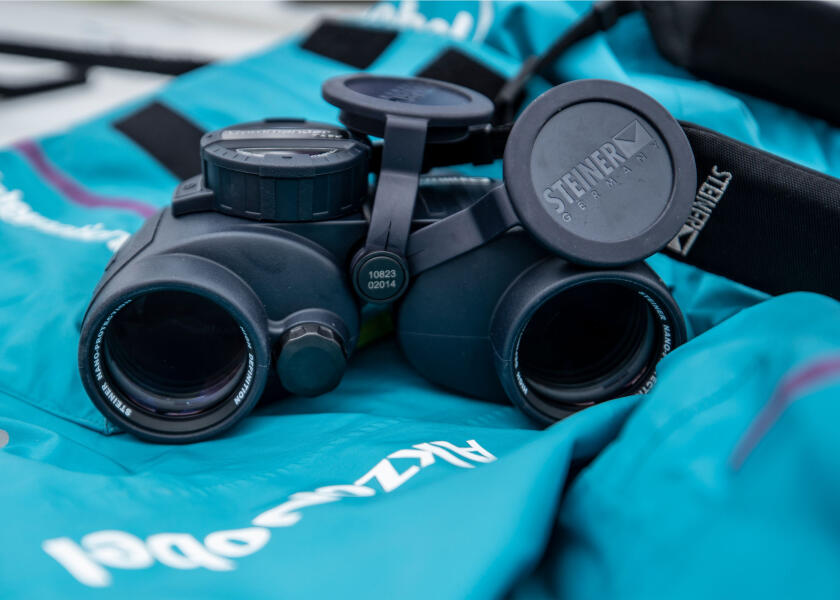Купить STEINER NAVIGATOR 7x30c Binoculars / with compass / new version 96164-bvs 7ft.ru в интернет магазине Семь Футов