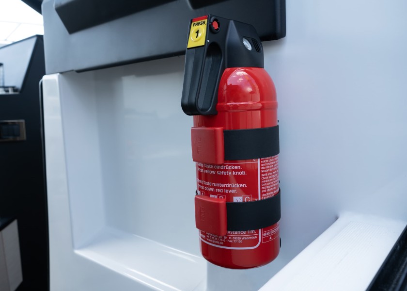 Купить GLORIA 001473.0000 П2ГМ Порошковый огнетушитель / 2 кг / Класс пожарной безопасности ABC 7ft.ru в интернет магазине Семь Футов