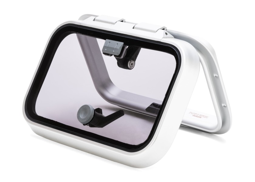 Купить Люк палубный водонепроницаемый Lewmar Ocean 39620070 266x411x39,5мм основание 25мм размер 20 7ft.ru в интернет магазине Семь Футов