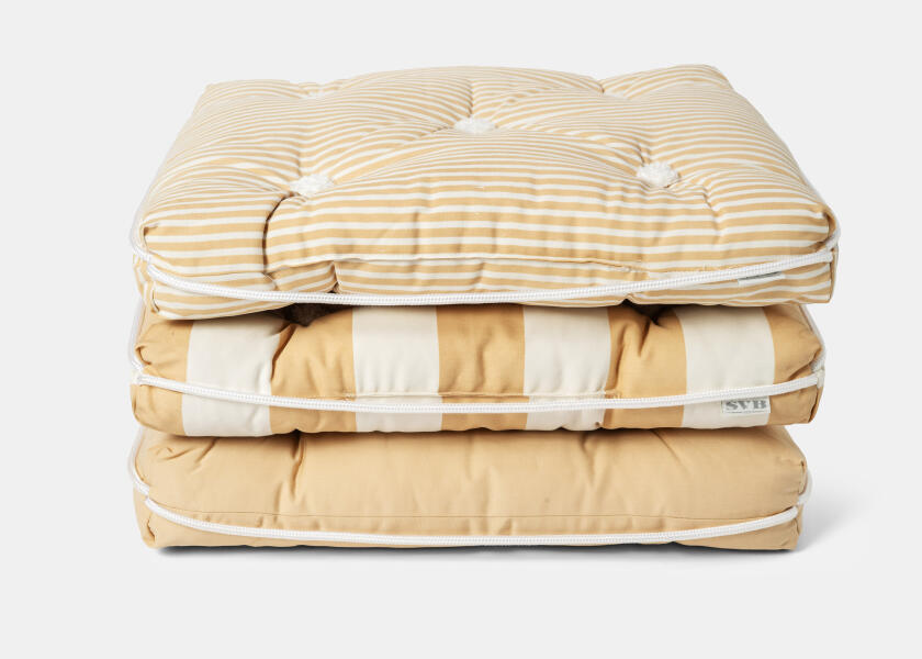 Купить Kapok Single Cushion / beige / narrow striped 57349-bvs 7ft.ru в интернет магазине Семь Футов