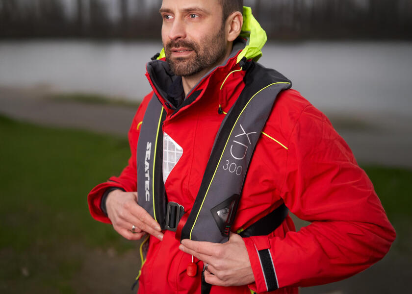 Купить SEATEC 99130 Спасательный жилет XD300 / антрацитовый / вкл. спасательный круг 7ft.ru в интернет магазине Семь Футов