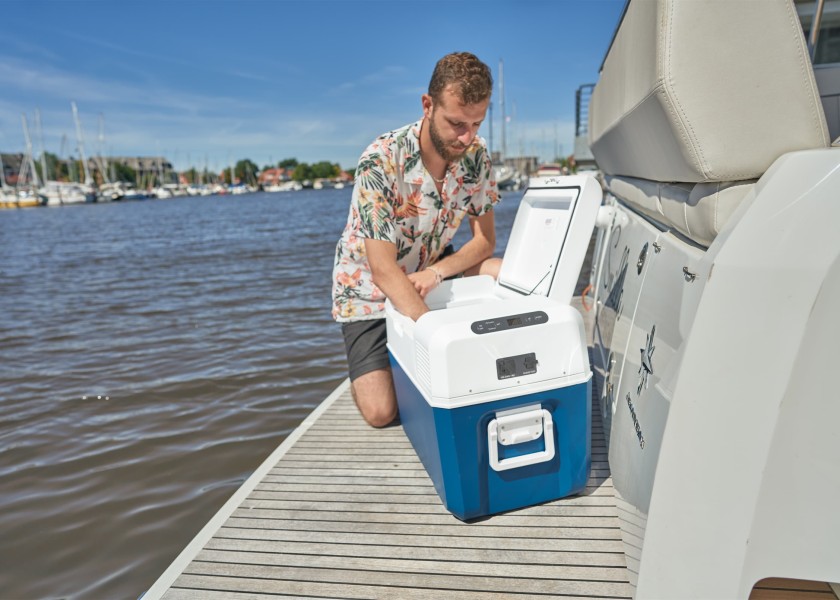 Купить Mobicool 9600024953 MCF60 58L Жесткий портативный кулер Серебристый Blue 7ft.ru в интернет магазине Семь Футов