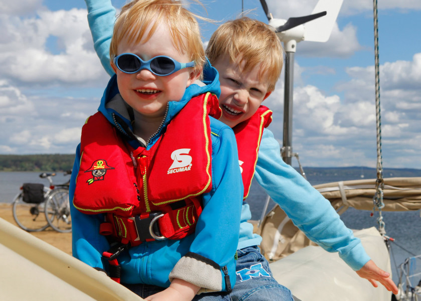 Купить SECUMAR 15440 Детский спасательный жилет MINI DUO PROTECT / 90 Н / 15-30 кг 7ft.ru в интернет магазине Семь Футов