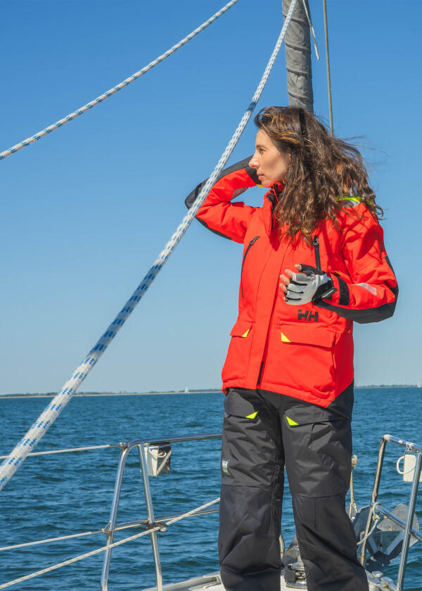 Купить HELLY HANSEN 34256_980-M Женский парусный нагрудник SKAGEN OFFSHORE / черное дерево / Размер одежды: М 7ft.ru в интернет магазине Семь Футов