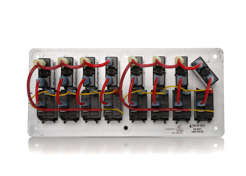 Купить BLUE SEA 8271 Водонепроницаемый распределительный щит Contura, 8-секционный/белый 33080-bvs 7ft.ru в интернет магазине Семь Футов