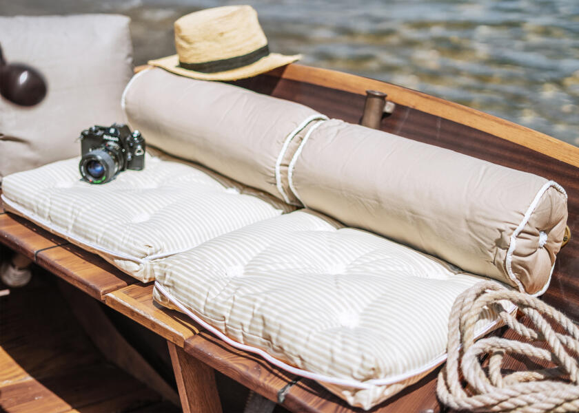 Купить Kapok Single Cushion / light grey / thin stripes 57355-bvs 7ft.ru в интернет магазине Семь Футов