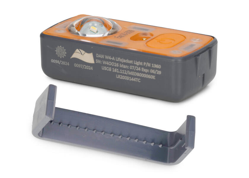 Купить SOLAS Life Jacket Light with Fixing Clip 99138-bvs 7ft.ru в интернет магазине Семь Футов