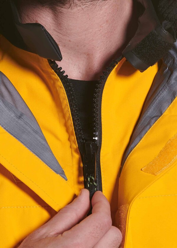 Купить MUSTO 82189_772-XL Женская куртка HPX GORE-TEX Pro Ocean / золотой/черный / Размер одежды: XL 7ft.ru в интернет магазине Семь Футов