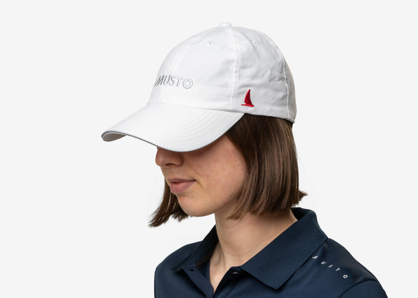Купить MUSTO 80032_002 Кепка ESSENTIAL FAST DRY / белый 7ft.ru в интернет магазине Семь Футов