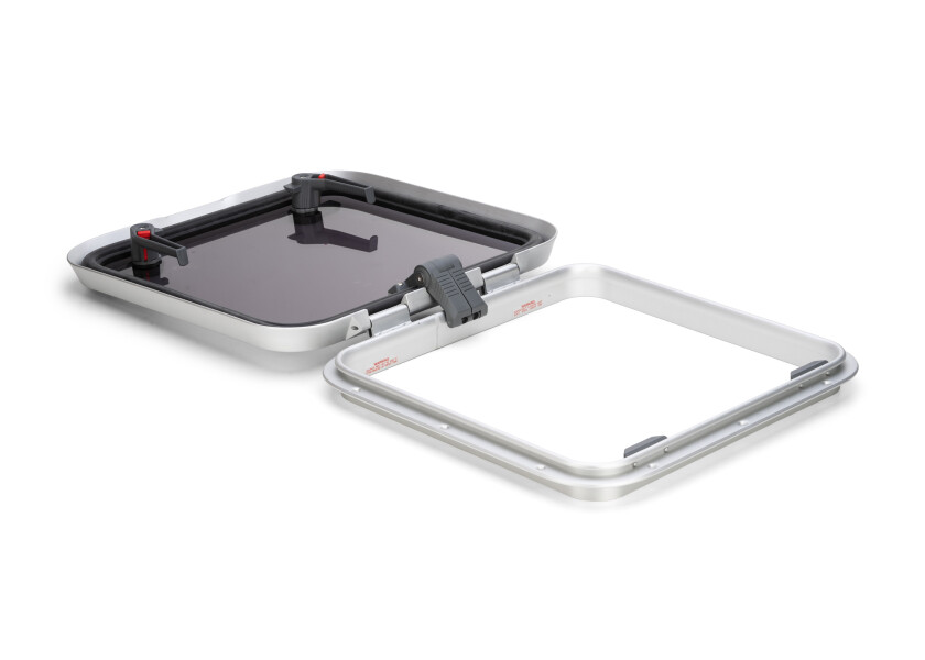 Купить Люк палубный водонепроницаемый Lewmar Ocean 39644070 509x509x43мм основание 25мм размер 44 7ft.ru в интернет магазине Семь Футов