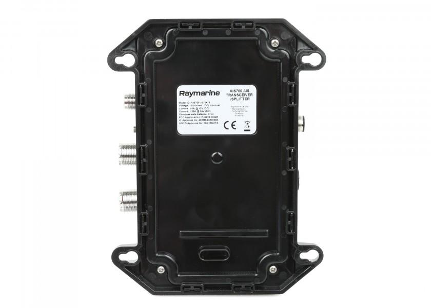 Купить АИС приемопередатчик класса Б Raymarine AIS700 E70476 12/24В 3Вт 72 канала 156,0-174,0МГц IPx6/IPx7 GPS/ГЛОНАСС NMEA2000/0183, Osculati 29.710.96 для судов, купить спасательное снаряжение в интернет-магазине 7ft.ru в интернет магазине Семь Футов