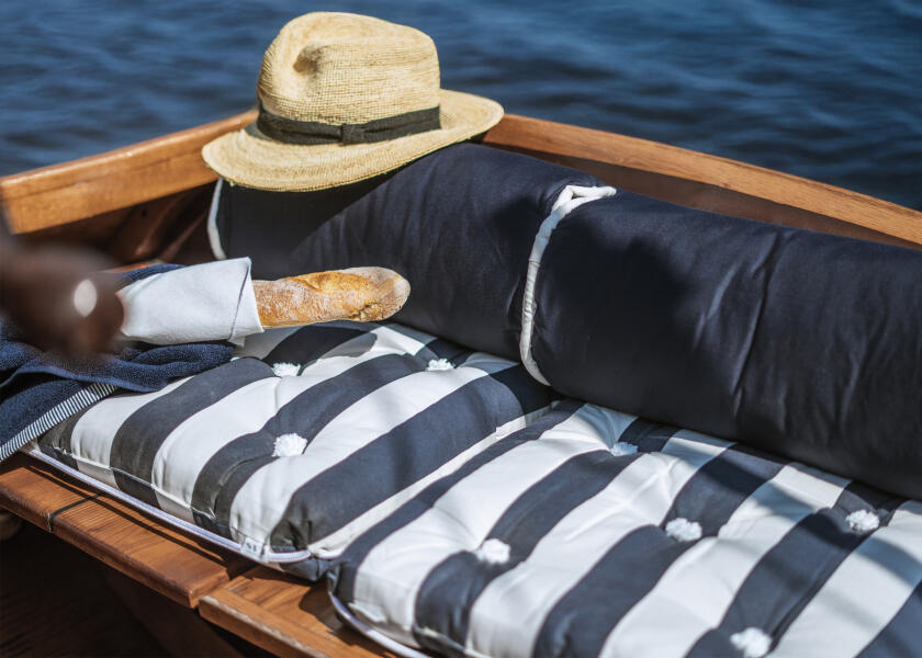 Купить Kapok Double Cushion / navy blue / wide stripes 57358-bvs 7ft.ru в интернет магазине Семь Футов