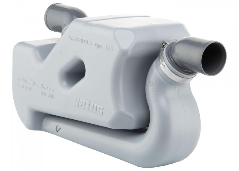 Купить Гидрозатвор Vetus LSG60 17л 578x170x368мм 360° входное соединение Ø60мм для выхлопного шланга Ø60мм со встроенным обратным клапаном 7ft.ru в интернет магазине Семь Футов