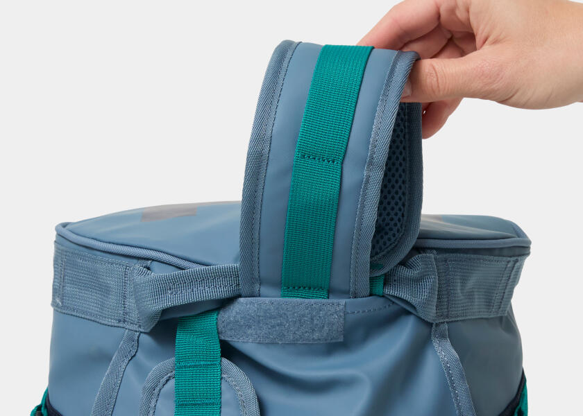 Купить HELLY HANSEN 68006_601.STD Спортивная сумка 2 / 30 л / стираный темно-синий 7ft.ru в интернет магазине Семь Футов