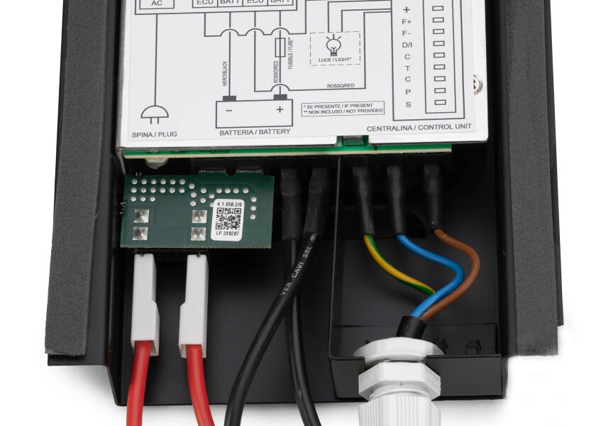 Купить ISOTHERM Power Pack 100 V - 240 V to 26.5 V / 108 W 41198-bvs 7ft.ru в интернет магазине Семь Футов