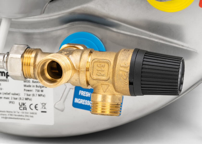 Купить ISOTHERM 603031B000003 Водонагреватель BASIC / из нержавеющей стали / 24-50 литров / Объем: 30 л 40372-bvs 7ft.ru в интернет магазине Семь Футов