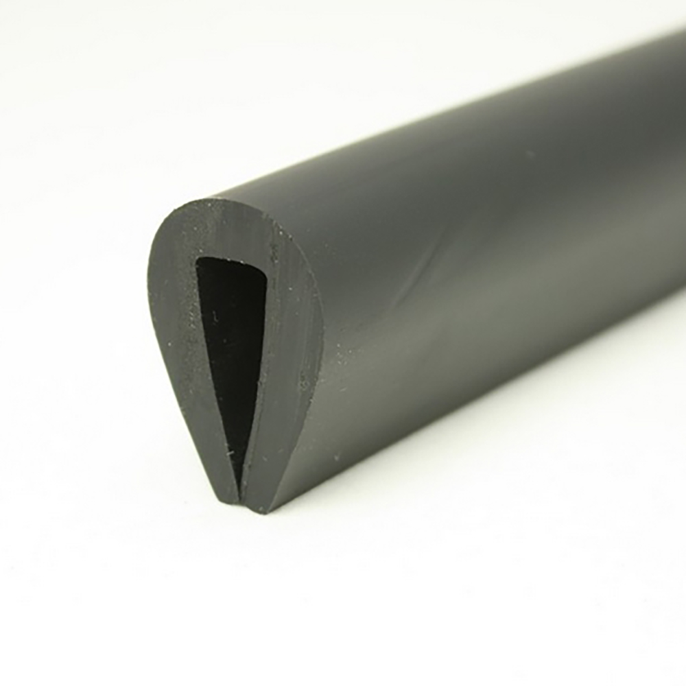 Привальный брус из ПВХ Wilks PVC1 1м 37х24мм чёрный