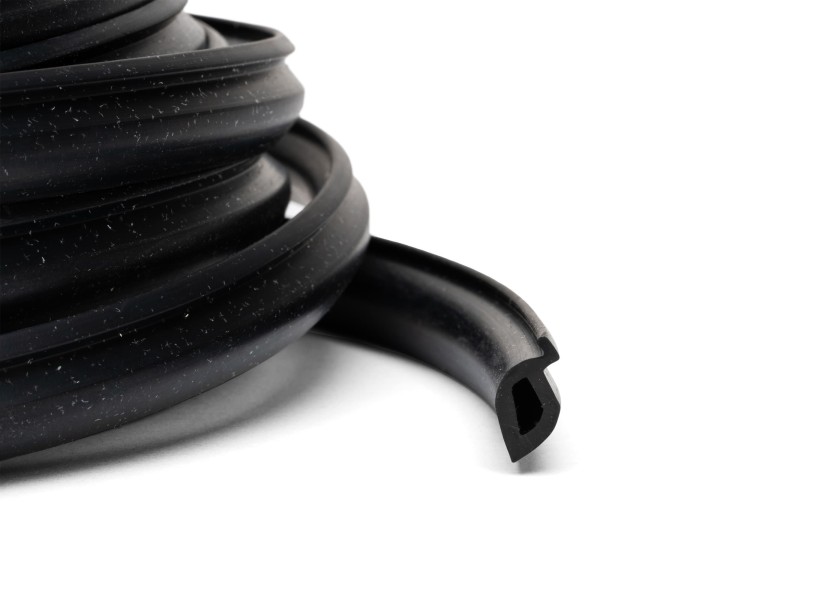 Купить LEWMAR Sealing Rubber for Portlight / 10 metres 42492-bvs 7ft.ru в интернет магазине Семь Футов