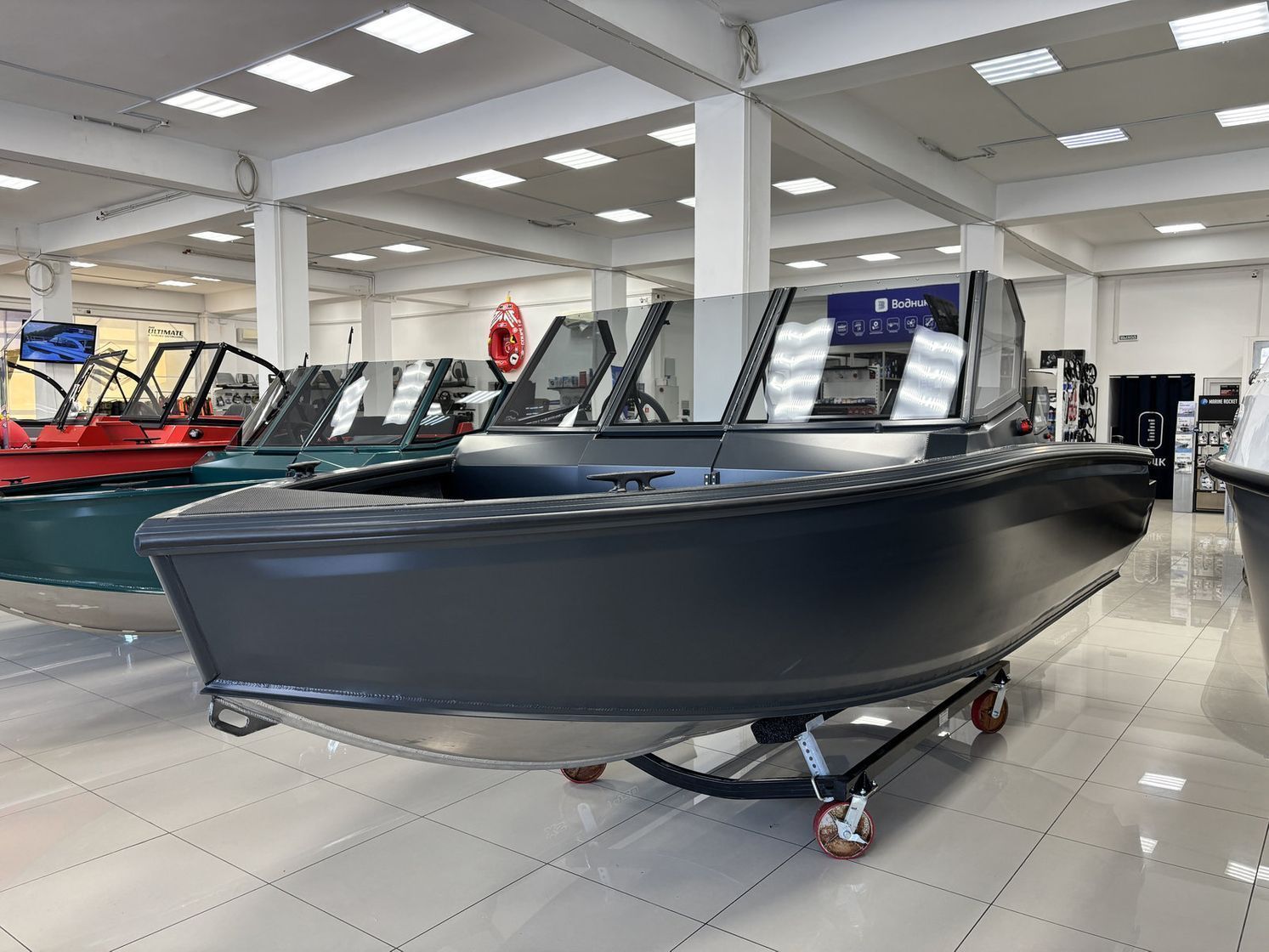 Купить Моторная лодка, Xstream 470, графит X470_graphite 7ft.ru в интернет магазине Семь Футов