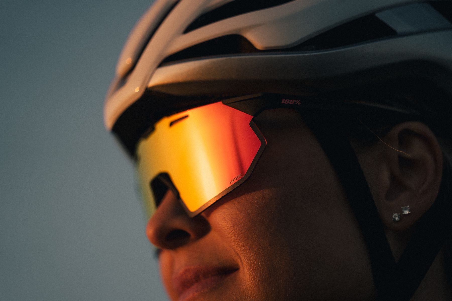 Купить Спортивные очки 100% HYPERCRAFT SQ Soft Tact Black - HiPER Red Mirror Lens, 60001-00003 7ft.ru в интернет магазине Семь Футов