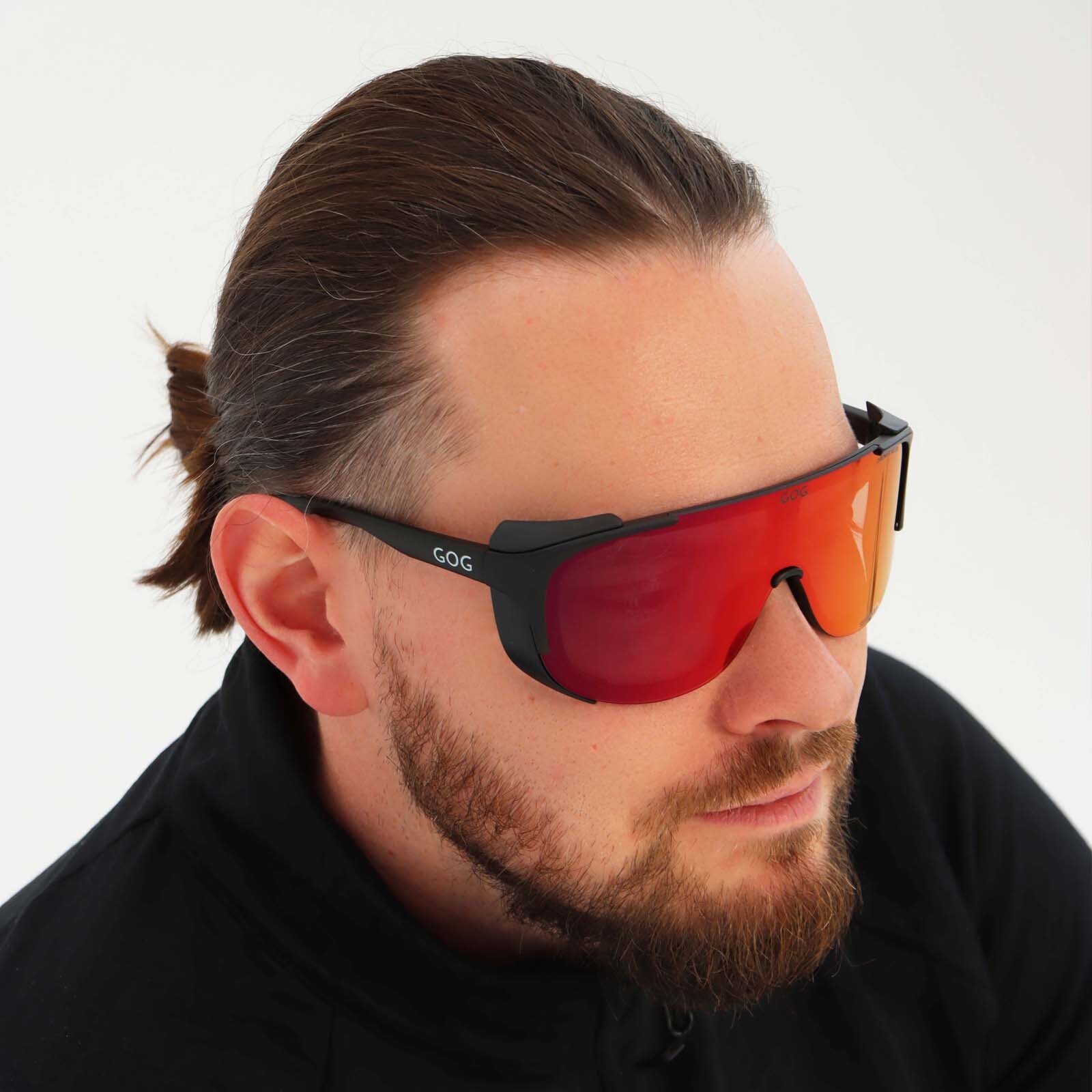 Купить Спортивные очки GOG Tatra / Matt Black / Photochromic Red Lens, e492-1c 7ft.ru в интернет магазине Семь Футов