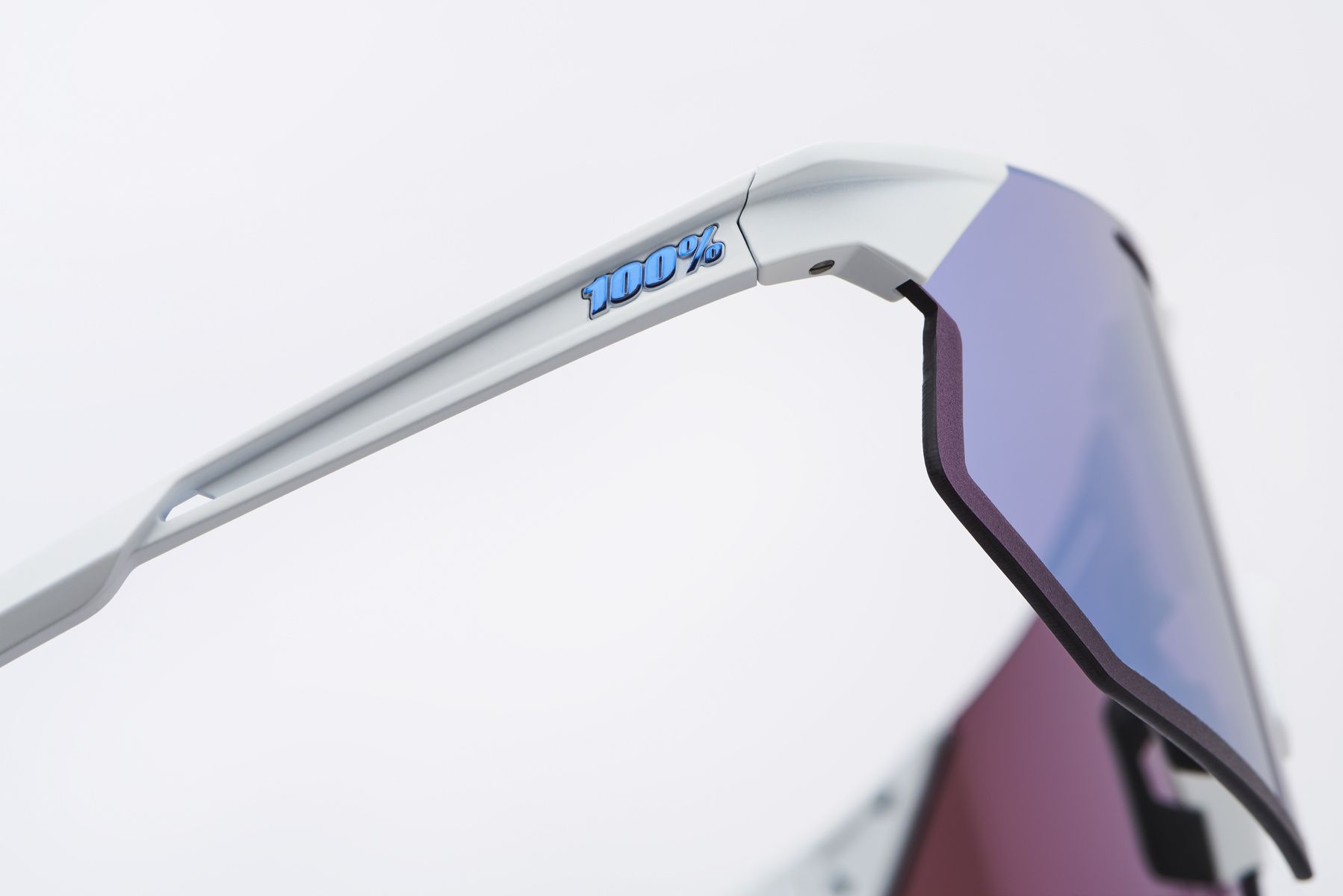 Купить Спортивные очки 100% HYPERCRAFT SQ Soft Tact White - HiPER Blue Mirror Lens, 60001-00004 7ft.ru в интернет магазине Семь Футов