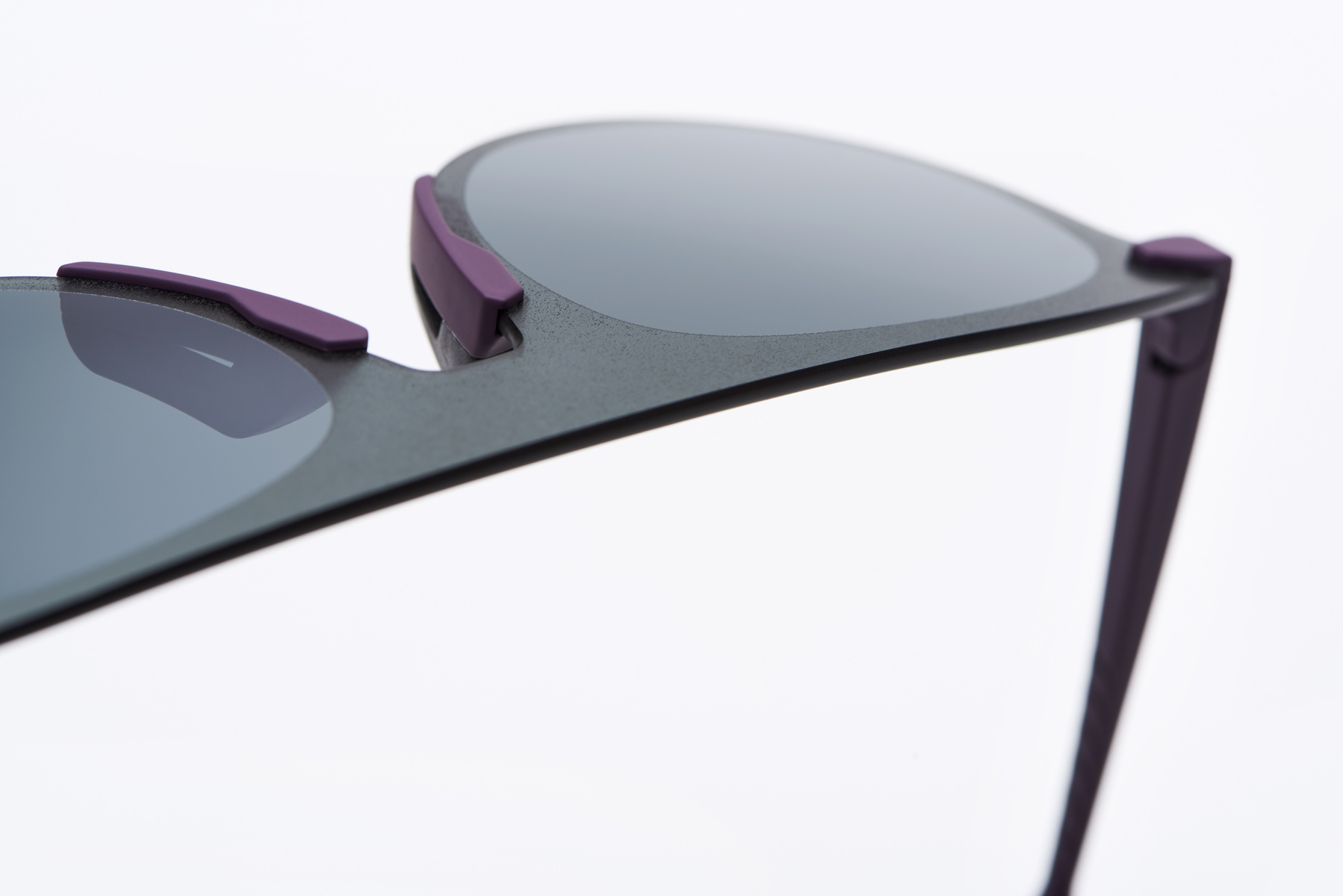 Купить Спортивные очки 100% LEGERE COIL Soft Tact Deep Purple - Black Mirror Lens, 60055-00004 7ft.ru в интернет магазине Семь Футов