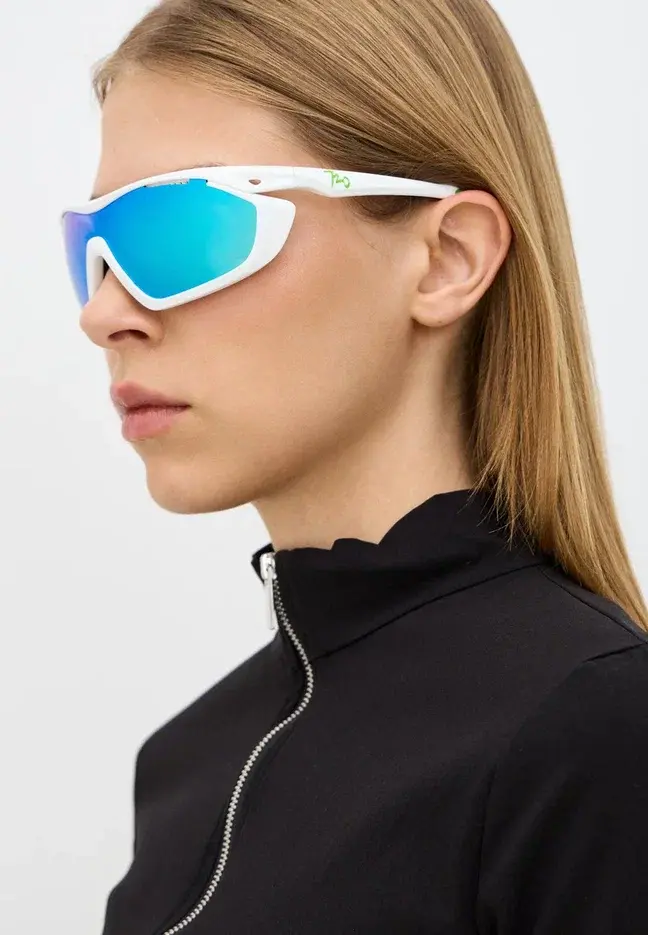 Купить Спортивные очки с диоптриями 720armour Analog Pro / Glossy White / Matte White Gasket / Smoke Full Blue Ti Lens, rx-234/b355g-2 7ft.ru в интернет магазине Семь Футов