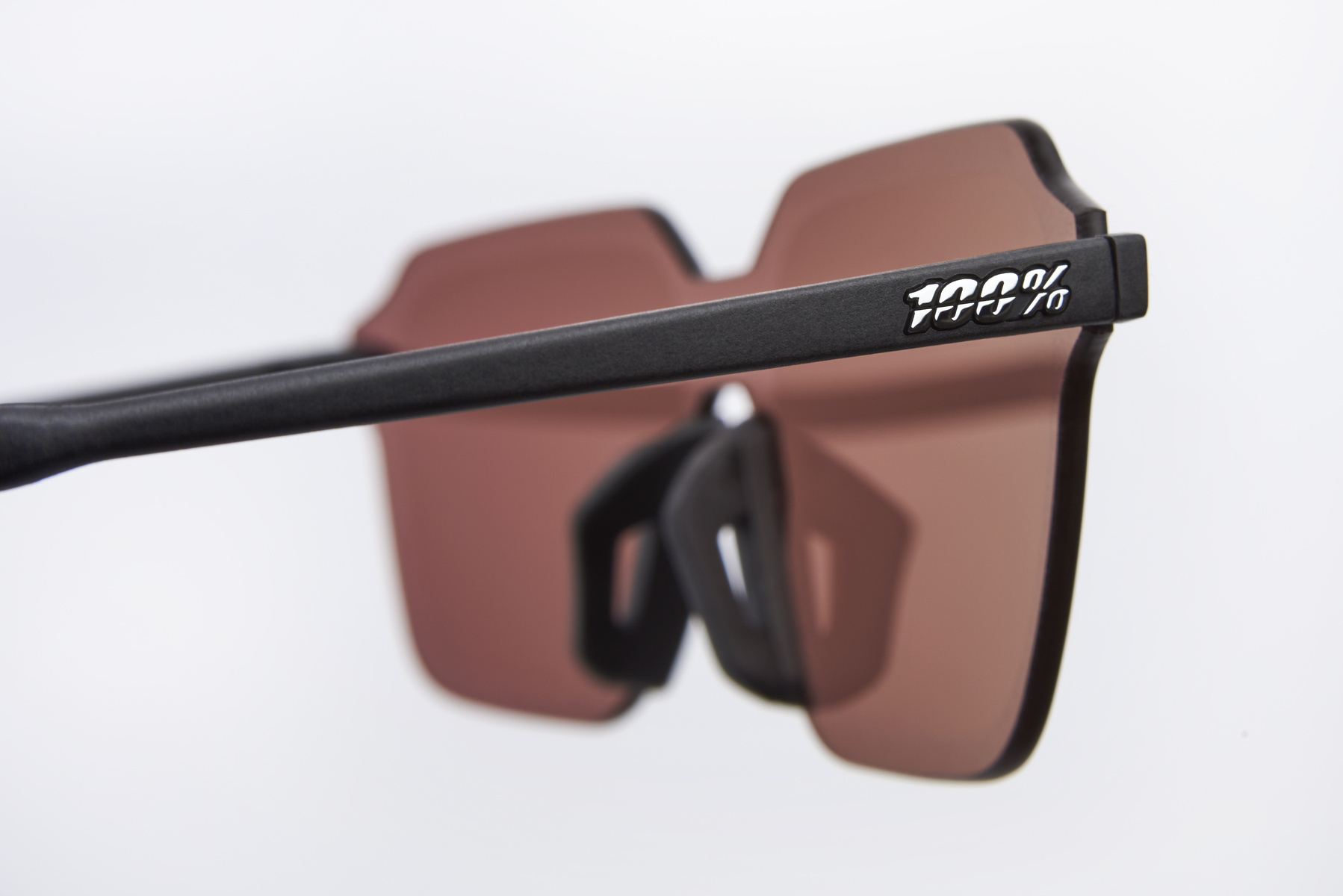 Купить Спортивные очки 100% LEGERE TRAP Matte Black - HiPER Silver Mirror Lens, 60056-00001 7ft.ru в интернет магазине Семь Футов