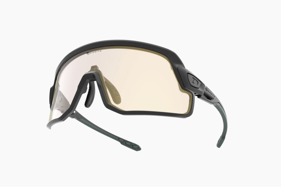 Купить Спортивные очки Demetz B-Suit / Matte Black / Matte Dark Green V. Grey Photochromic Mirror Gold Cat.0 to 3, bsuit5183gv148 7ft.ru в интернет магазине Семь Футов