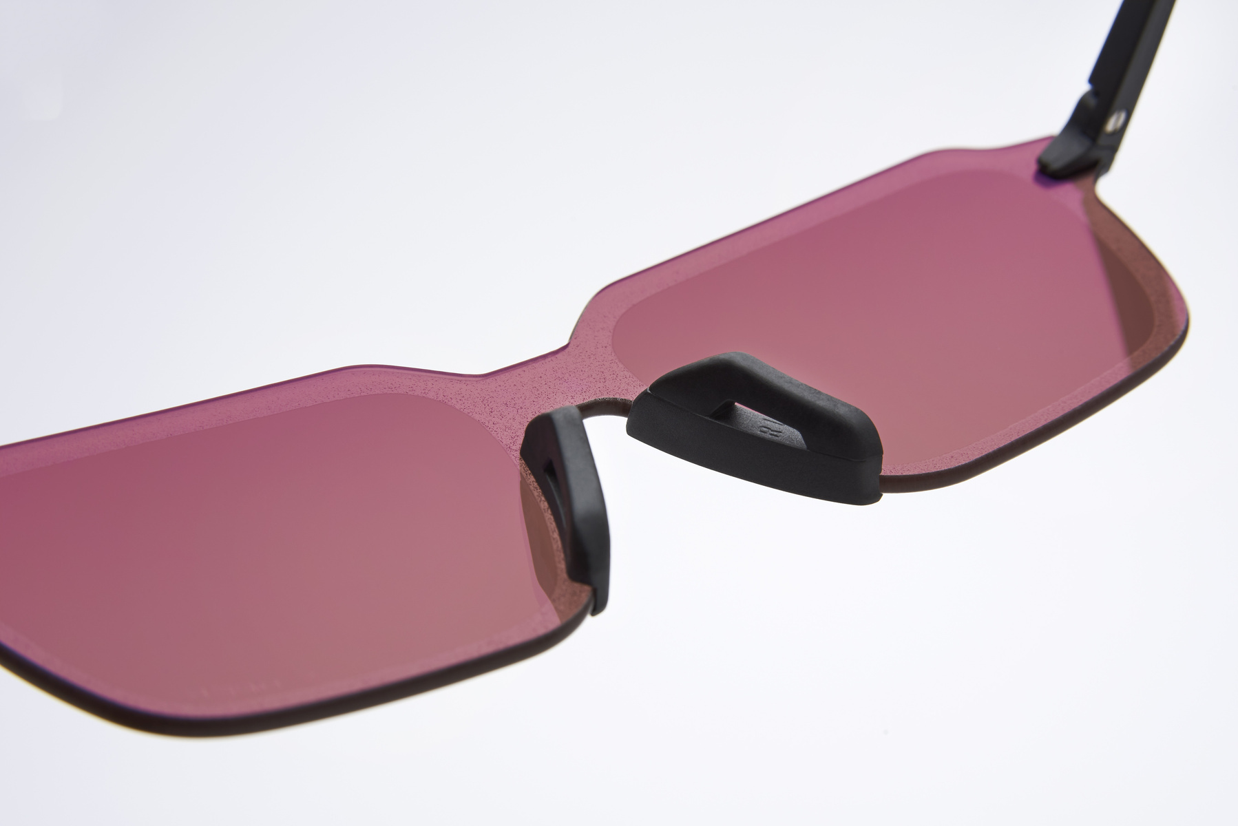 Купить Спортивные очки 100% LEGERE TRAP Matte Black - HiPER Silver Mirror Lens, 60056-00001 7ft.ru в интернет магазине Семь Футов