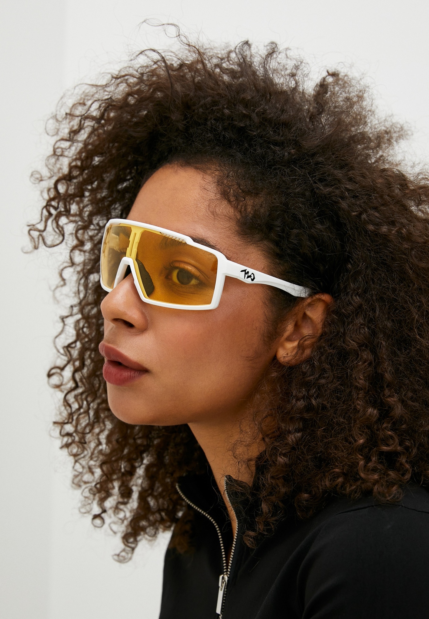 Купить A-Fei / Matte White / Photochromic Yellow 7ft.ru в интернет магазине Семь Футов