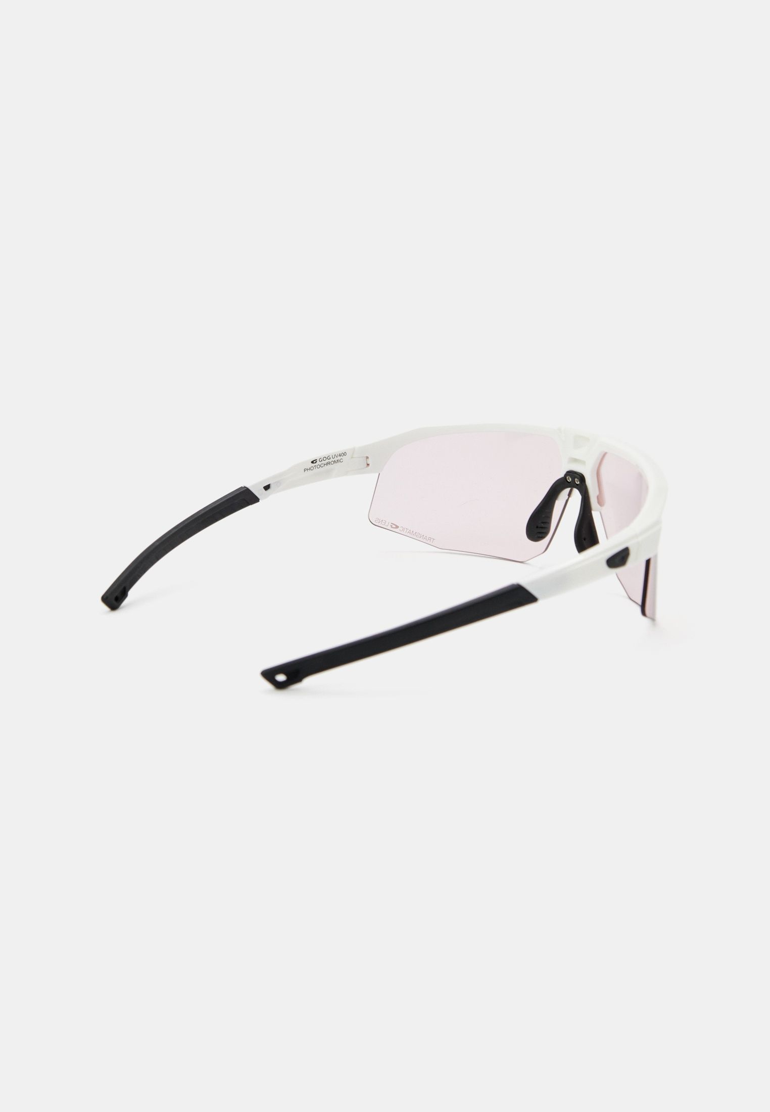 Купить Спортивные очки с диоптриями GOG Kilo / White-Black / Photochromic Pink-Smoke Lens, rx-e550-2r 7ft.ru в интернет магазине Семь Футов