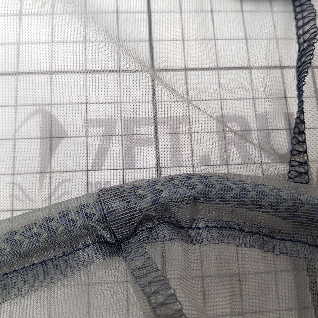 Купить Москитная сетка MariNet 50 для палубных люков 54 x 54 см 7ft.ru в интернет магазине Семь Футов