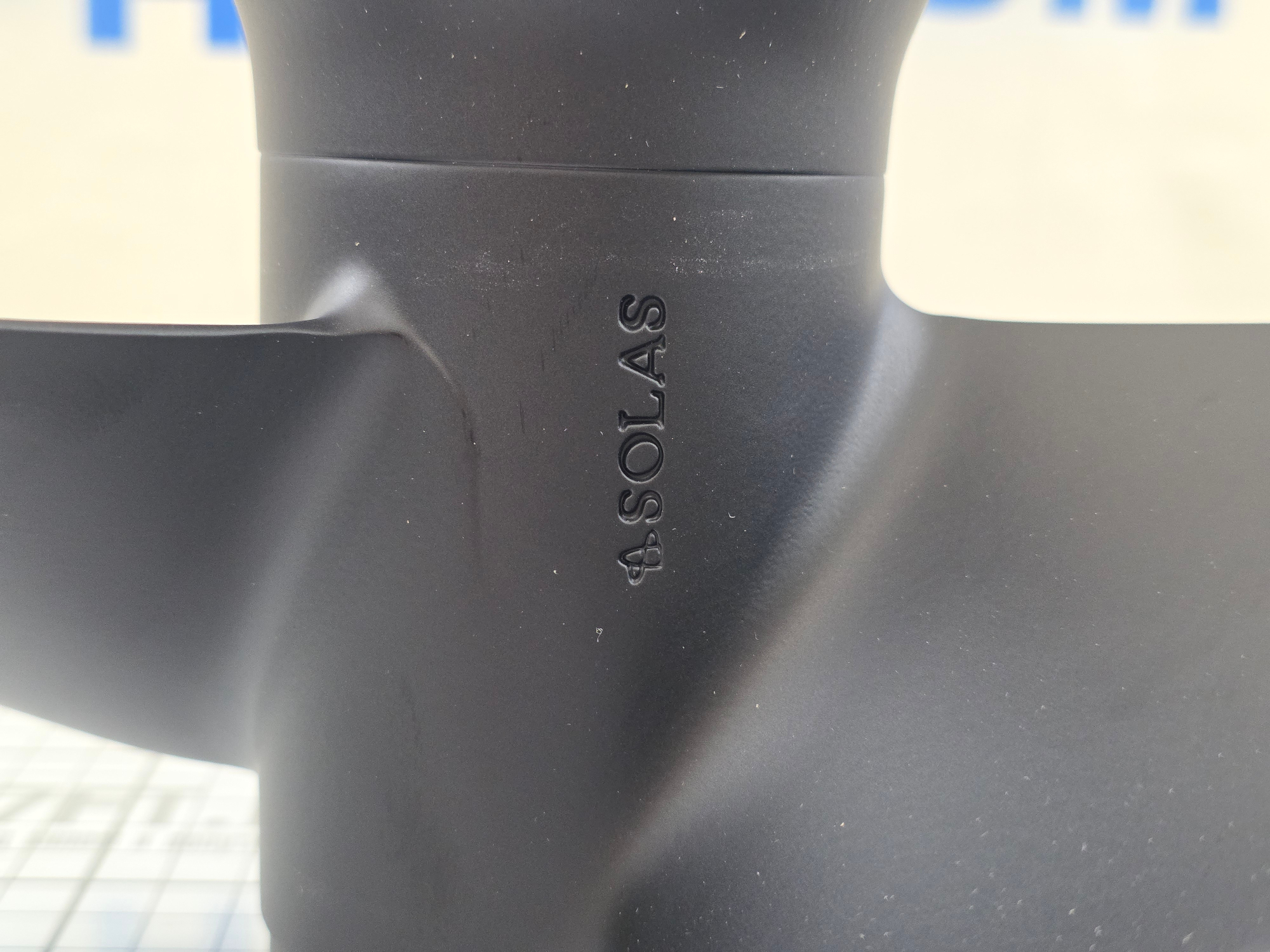 Купить Винт гребной трёхлопастной Solas Amita 3 5111-093-13 Ø234,95мм(9,25") шаг 13" правостороннее вращение из алюминия с резиновой втулкой для лодочных моторов Mercury/Mariner/Tohatsu/Nissan 9,9-20л.с. 7ft.ru в интернет магазине Семь Футов