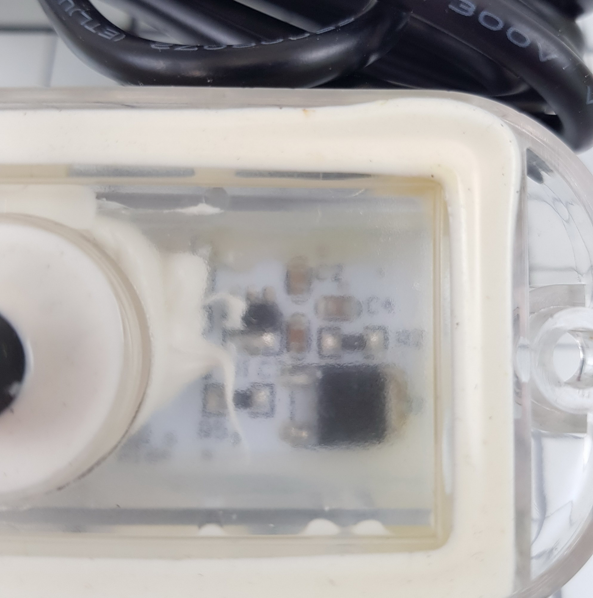 Купить Светильник подводный светодиодный 12В 1.2Вт 95/67/10/12Лм RGBW свет корпус из нержавеющей стали, Osculati 13.640.03 7ft.ru в интернет магазине Семь Футов