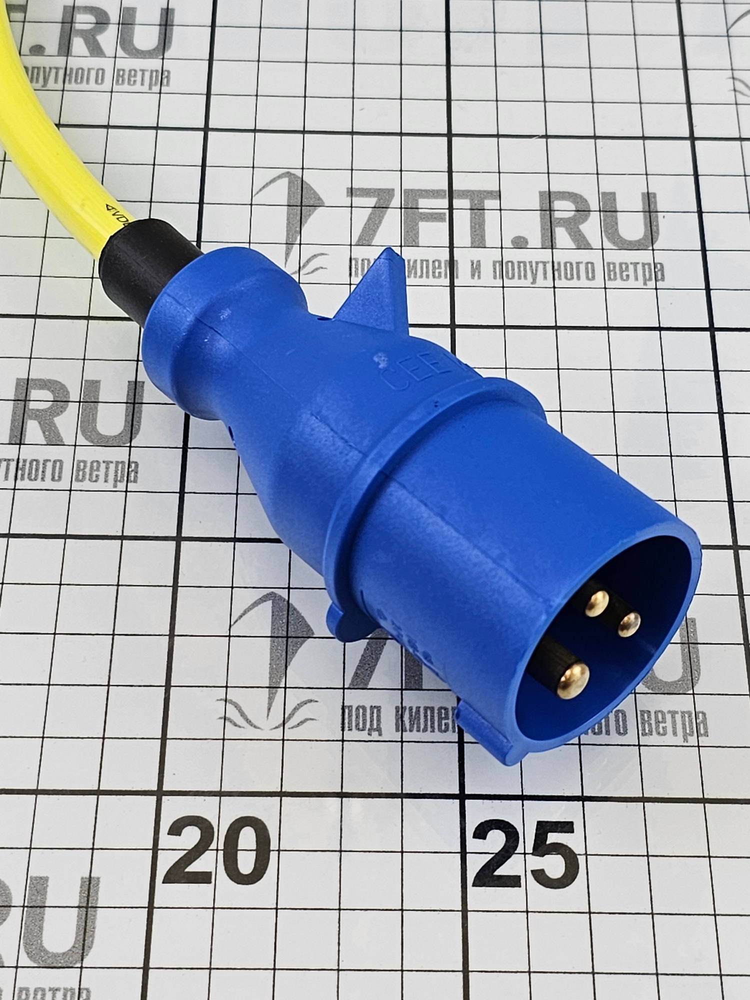 Купить Переходной кабель/адаптер берегового питания Ratio Electric 70035 250В 16-32А 0.5м разъемы CEE/CEE 7ft.ru в интернет магазине Семь Футов