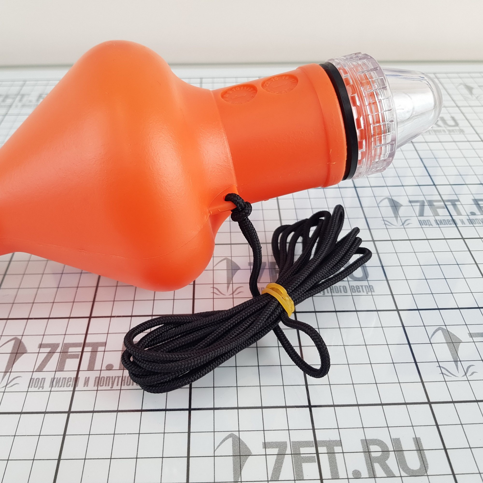 Самозажигающийся огонь спасательного круга. Самозажигающиеся сигнальные огни спасательных кругов. Самозажигающийся огонь спасательного круга. Спасательный круг с самозажигающимся огнем. Огонь самозажигающийся ос-01.