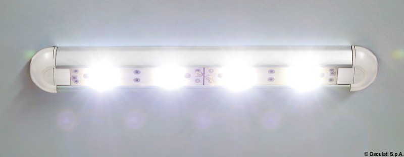 Купить Накладной сверхплоский 4 LED светильник 12В 1.2Вт 82Лм противоударный пластмассовый корпус, Osculati 13.197.22 7ft.ru в интернет магазине Семь Футов